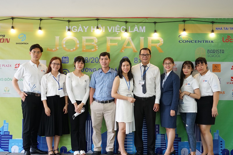 Sinh viên Cao đẳng Sài Gòn “chuẩn bị CV tốt, hốt việc ngon” tại ngày hội việc làm - Job Fair 2022